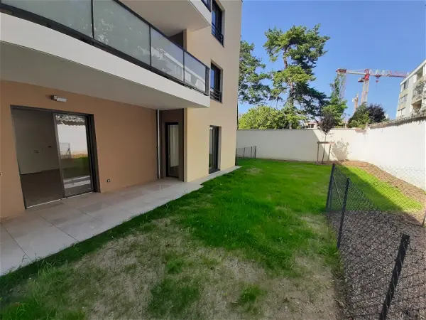 Appartement à louer - Caluire-Et-Cuire, 3 pièces