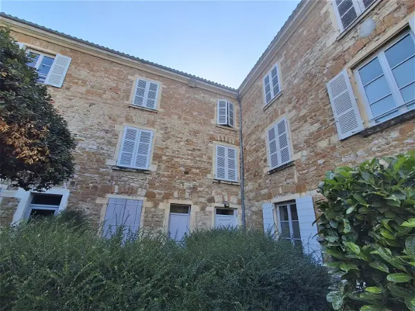 Appartement à louer - Chazay-d'Azergues, 2 pièces
