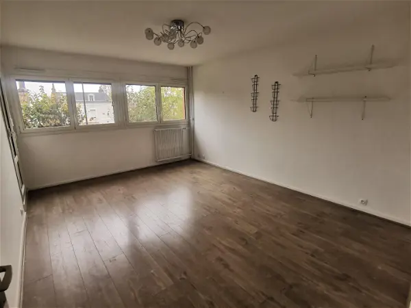 Location appartement 2 pièces - 55.26m² à Tours (37000)