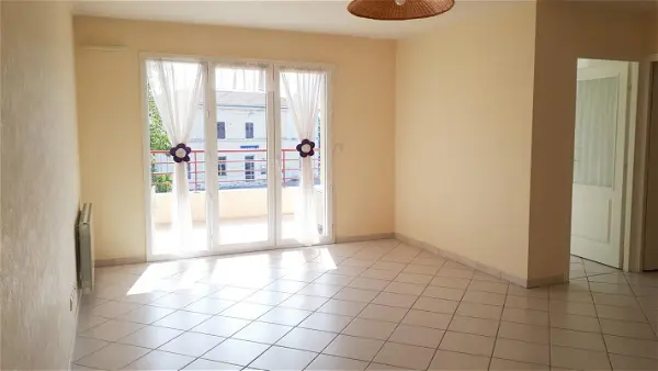 Appartement à louer - Saint-Péray, 3 pièces