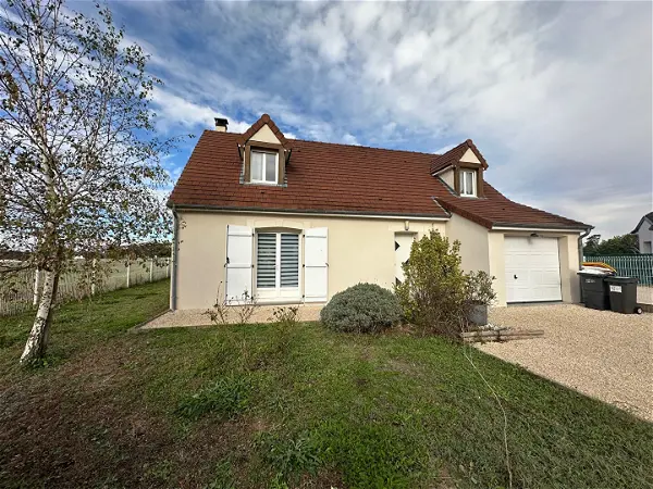 Maison à vendre - COUR CHEVERNY, 5 pièces