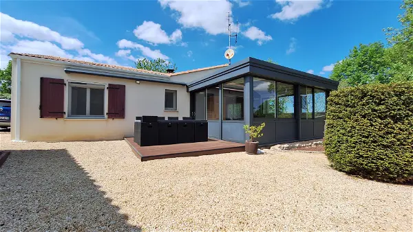 Achat maison 6 pièces - 110.86m² à Aigondigne (79370)