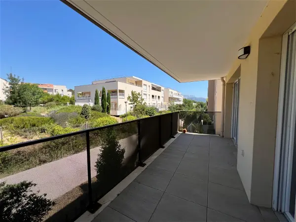 Appartement à louer - MEYREUIL, 3 pièces
