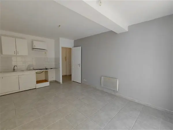 Appartement à louer - MIRAMAS, 2 pièces