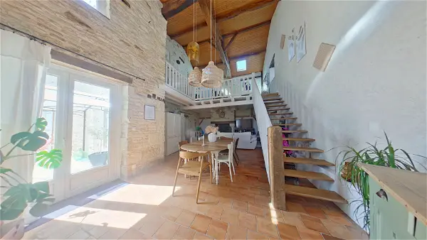 Maison à vendre - NEUVILLE DE POITOU, 5 pièces