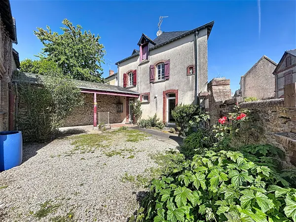 Achat maison 5 pièces - 95m² à Argentre (53210)