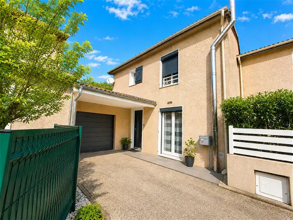 Maison à vendre - ROUSSILLON, 4 pièces