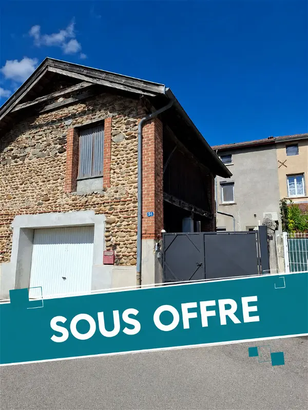 Maison à vendre - SAINT UZE, 7 pièces