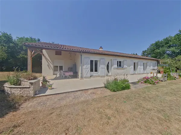 Maison à vendre - MONTMORILLON, 4 pièces