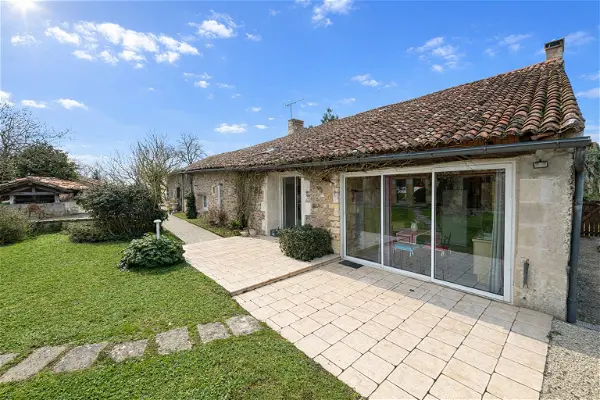 Maison à vendre - LA CHAPELLE MOULIERE, 7 pièces