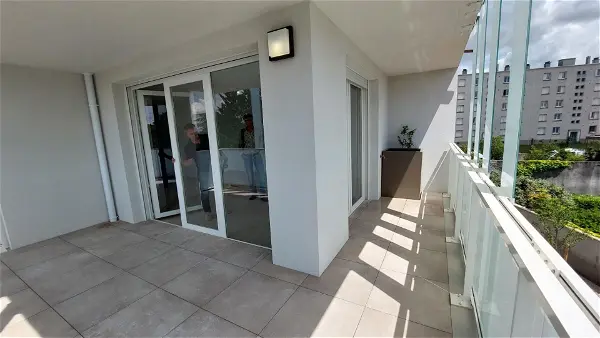 Appartement à louer - Décines-Charpieu, 3 pièces