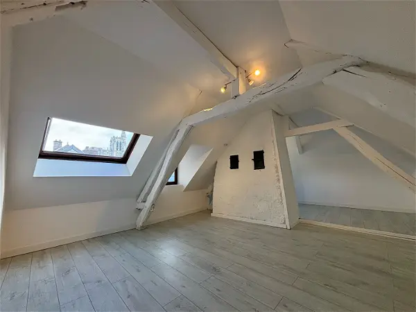 Appartement à louer - SENS, 5 pièces