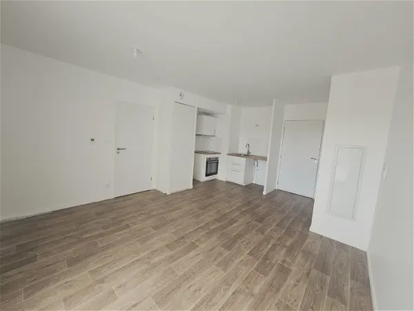 Appartement à louer - LA VILLE AUX DAMES, 2 pièces