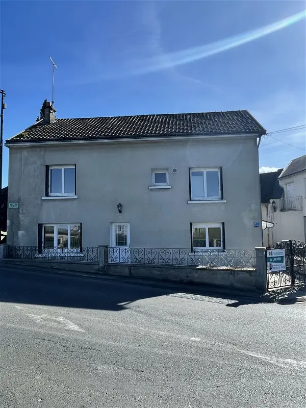 Maison à louer - L ILE BOUCHARD, 4 pièces