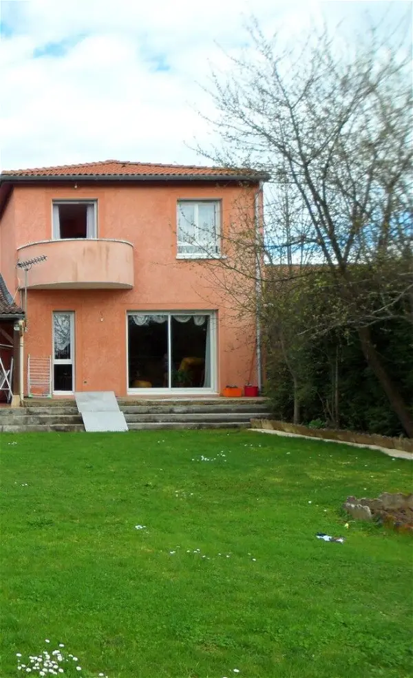 Maison à louer - Villars-les-Dombes, 4 pièces