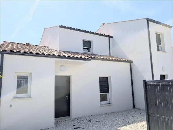 Maison à vendre - SAINT GILLES CROIX DE VIE, 5 pièces