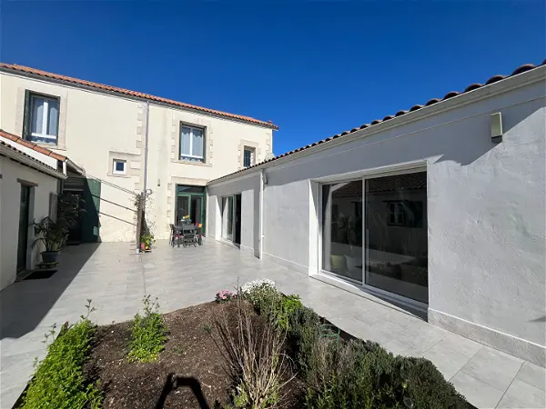Maison à vendre - SAUJON, 8 pièces