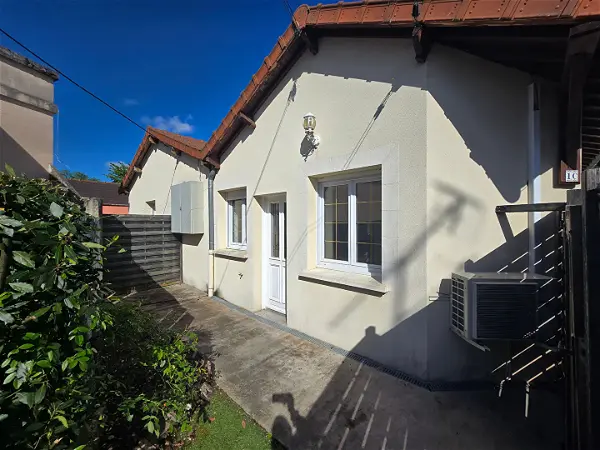 Achat appartement 2 pièces - 67m² à Saint julien les villas (10800)