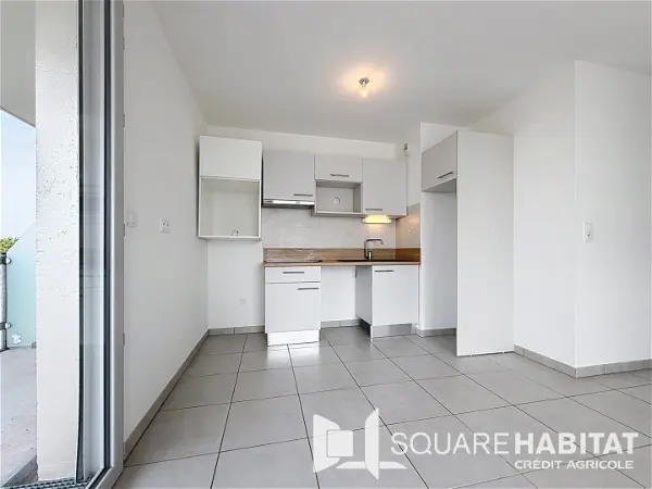 Appartement à louer - SAINTJACQUES DE LA LANDE, 3 pièces