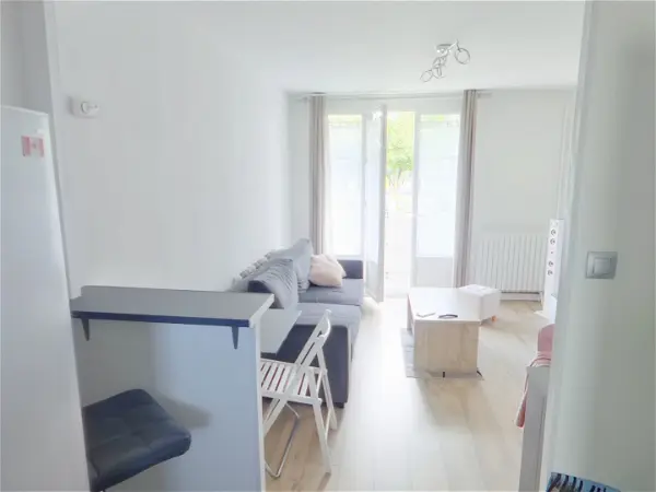 Location appartement 2 pièces - 42.76m² à Tours (37000)
