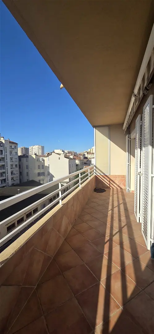 Location appartement 1 pièce - 11.89m² à Toulon (83100)