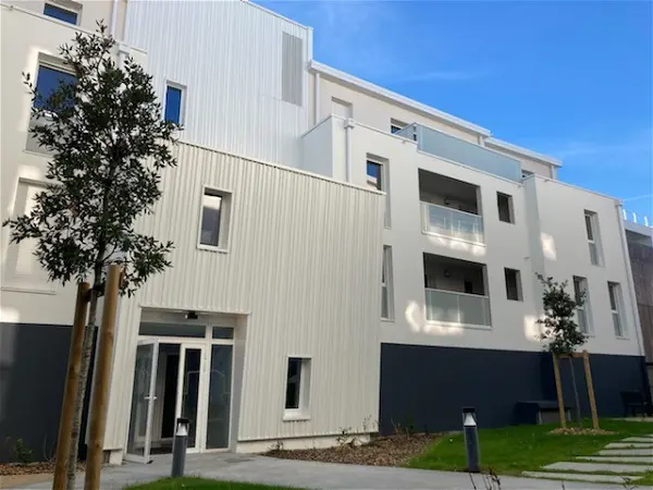Location appartement 1 pièce - 30.42m² à La rochelle (17000)