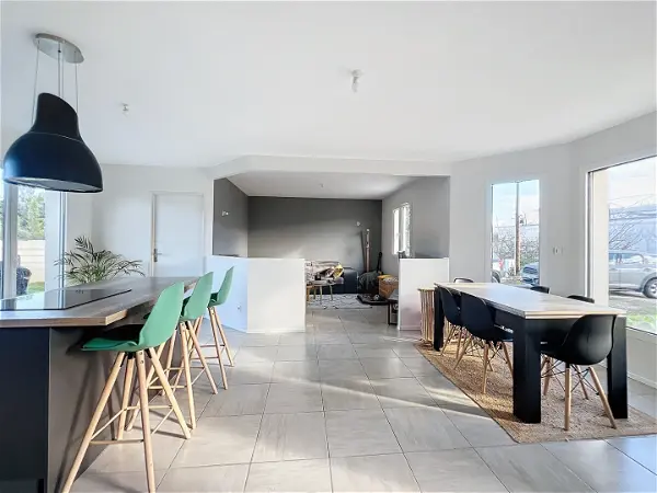 Maison à louer - BIAS, 5 pièces