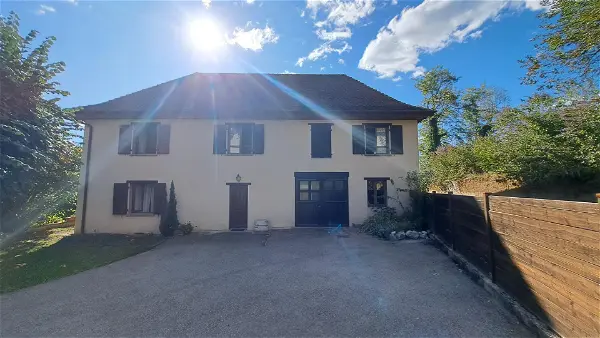 Maison à vendre - DOMESSIN, 8 pièces