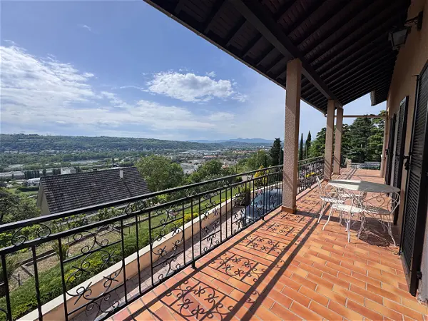 Maison à vendre - CHASSE SUR RHONE, 5 pièces
