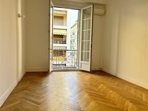 Appartement à louer - NICE, 2 pièces