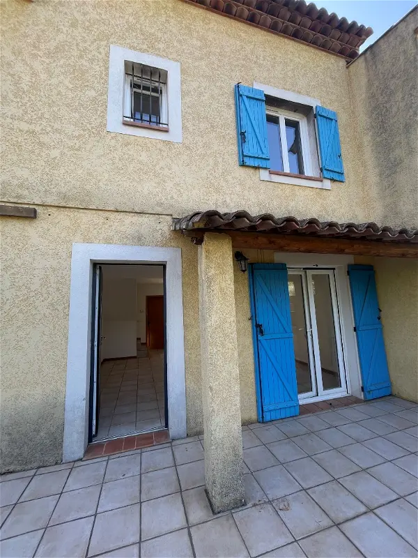 Location maison 3 pièces - 69.7m² à Saint maximin la sainte baume (83470)