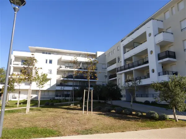 Appartement à louer - AVIGNON, 2 pièces