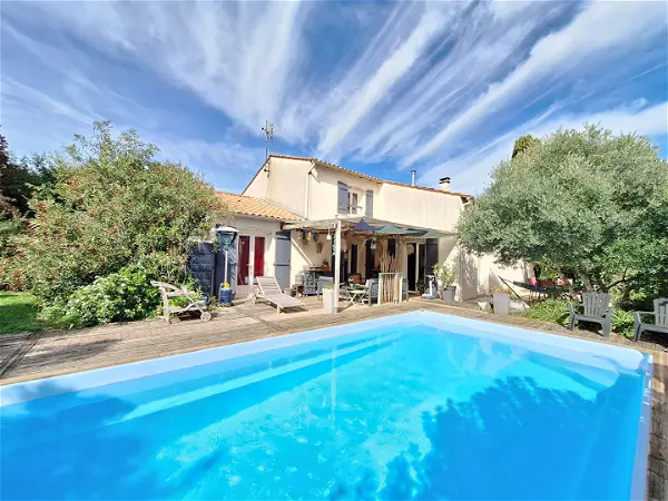 Achat maison 6 pièces - 163m² à Breuil magne (17870)