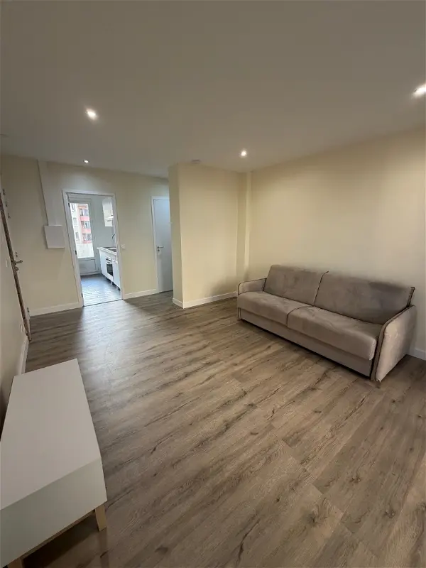 Appartement à louer - TOULON, 1 pièce