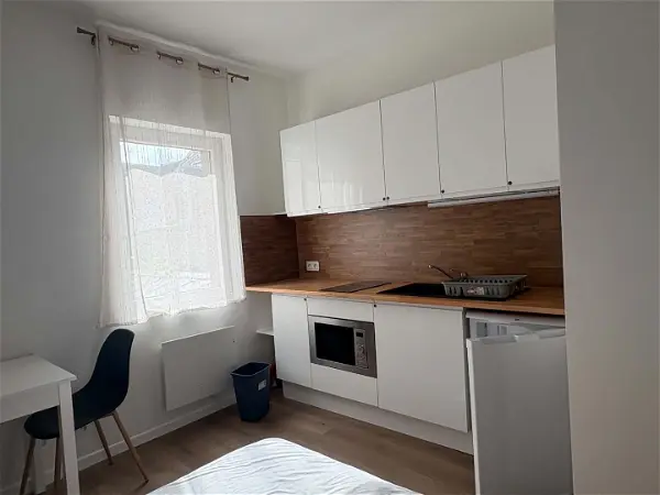 Location appartement 1 pièce - 20.47m² à Bourges (18000)