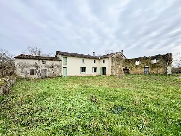 Achat maison 5 pièces - 135m² à Celles sur belle (79370)