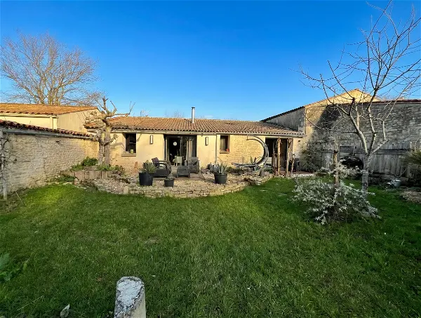 Maison à vendre - SAINT CHRISTOPHE, 4 pièces