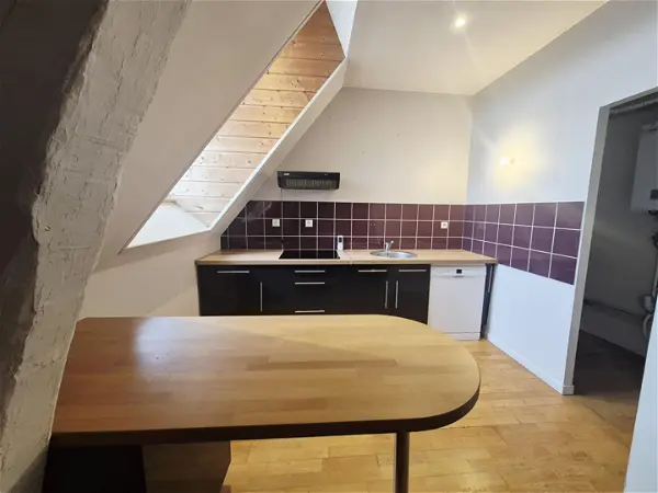 Achat appartement 4 pièces - 120m² à Aire sur la lys (62120)