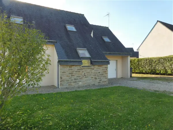 Location maison 5 pièces - 83m² à Ploumilliau (22300)