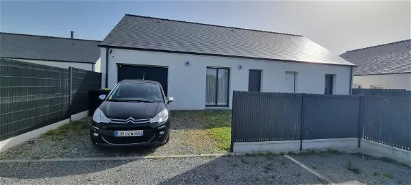 Maison à louer - ST GUILLAUME, 4 pièces