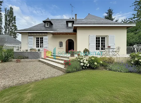 Maison à vendre - AVRILLE, 6 pièces