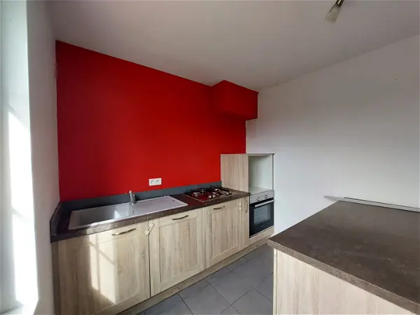 Location maison 4 pièces - 77.1m² à Les gonds (17100)