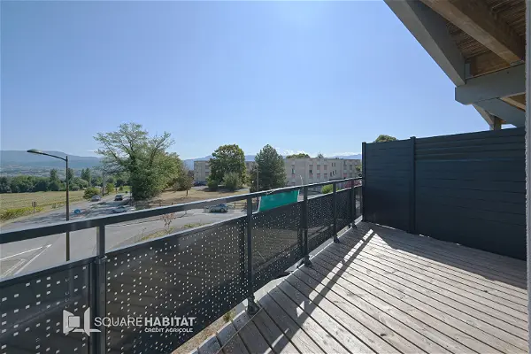 Appartement à vendre - LES ABRETS EN DAUPHINE, 3 pièces