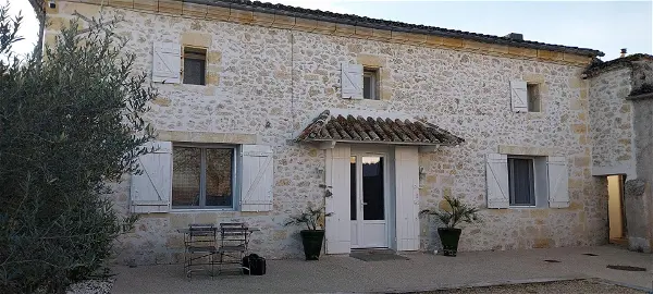 Maison à vendre - PUJOLS, 6 pièces