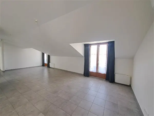 Location appartement 5 pièces - 109.76m² à Vif (38450)