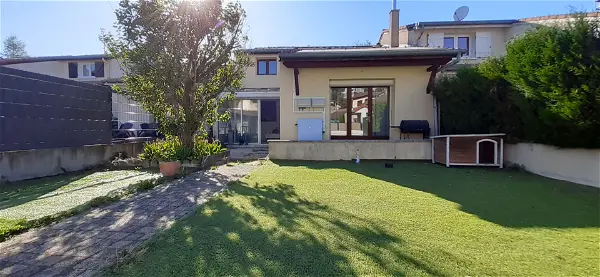 Maison à vendre - LE CHAMBON FEUGEROLLES, 5 pièces
