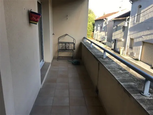 Appartement à louer - CAVAILLON, 2 pièces