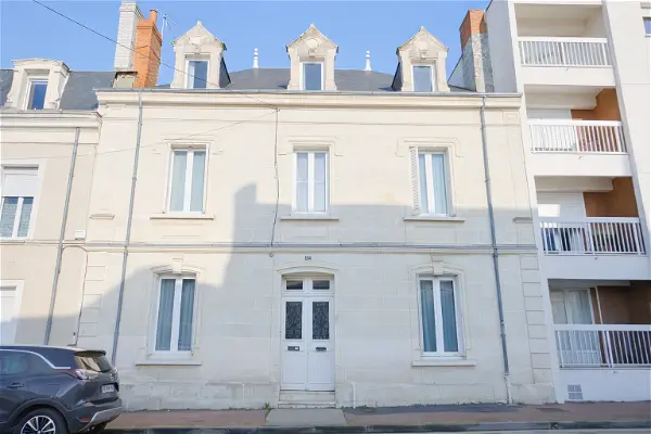 Achat maison 10 pièces - 266.92m² à Chatellerault (86100)