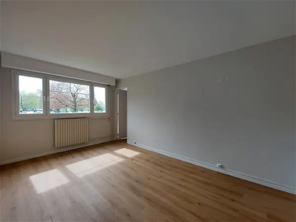 Appartement à vendre - MONT SAINT AIGNAN, 2 pièces