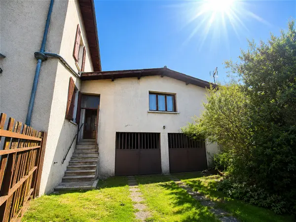 Achat maison 8 pièces - 150m² à Les abrets en dauphine (38490)